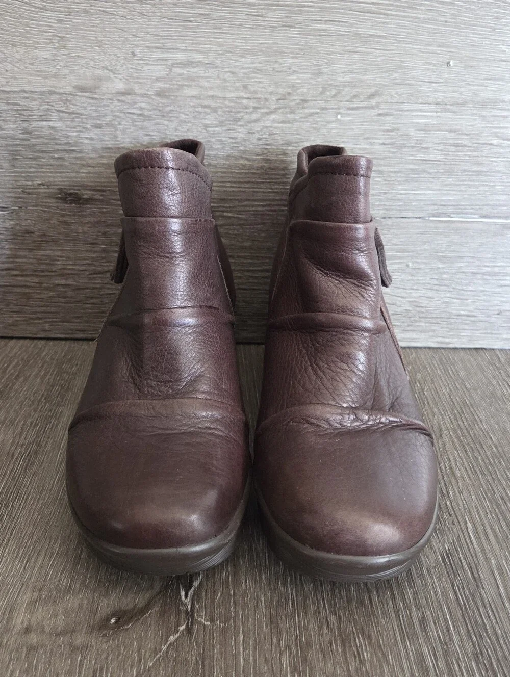 Skechers Women's Parallel - Double Trouble Brown Wedge Ankle Bootie Size 8.5